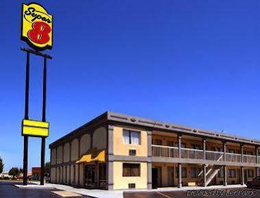 Super 8 By Wyndham غرينزبورو المظهر الخارجي الصورة